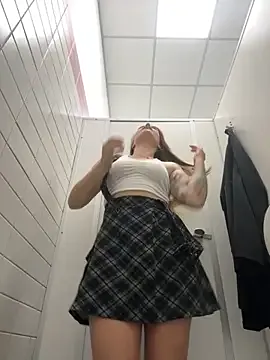 Strongqueen – webcam model profile photo Image 16