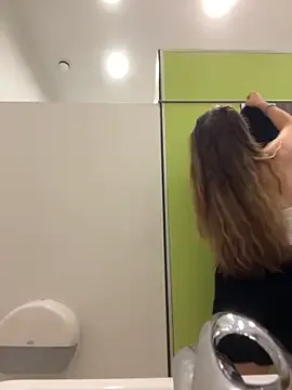 Strongqueen – webcam model profile photo Image 19