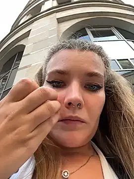 Strongqueen – webcam model profile photo Image 6