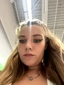 Strongqueen – webcam model profile photo Image 7