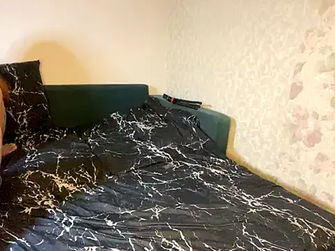 James-Eva0 – webcam model profile photo Image 3