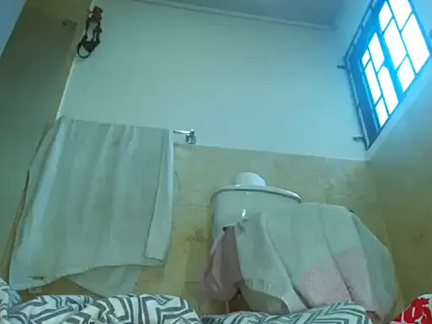 Girlaa – webcam model profile photo Image 9