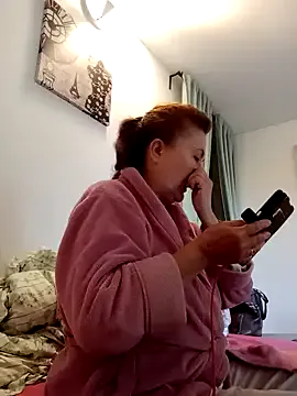 LizzieGreyX – webcam model profile photo Image 18