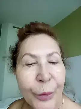 LizzieGreyX – webcam model profile photo Image 8