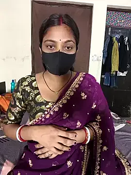 SofiaSins – webcam model profile photo Image 2