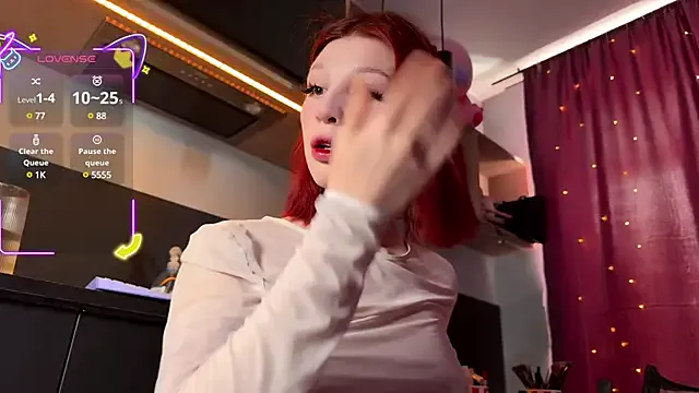 BlondeScarlettx – webcam model profile photo Image 9