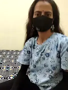 SelennaMoon – webcam model profile photo Image 4