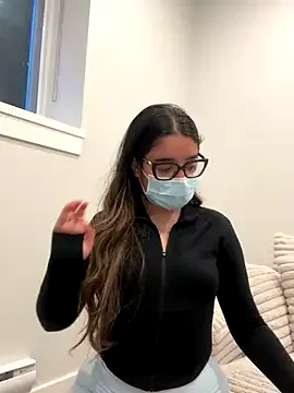 missJasmine07 – webcam model profile photo Image 3