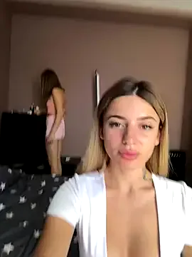 GlamGran – webcam model profile photo Image 18