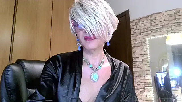 Hanna_Blondee – webcam model profile photo Image 6