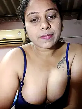 BlondeScarlettx – webcam model profile photo Image 16