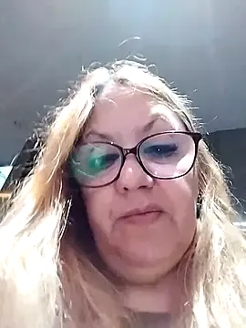 blondeambitionnn – webcam model profile photo Image 9