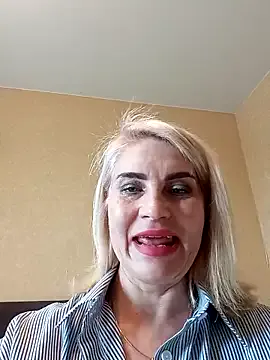 miaXmoon – webcam model profile photo Image 15