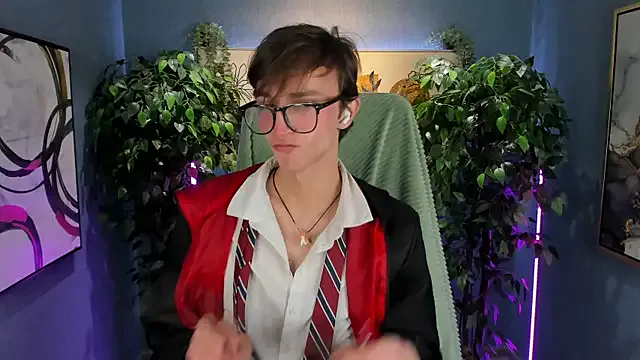 reeves_bae – webcam model profile photo Image 4