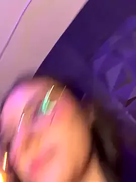 h3ntai-baby – webcam model profile photo Image 3