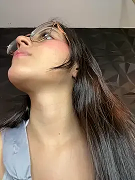 h3ntai-baby – webcam model profile photo Image 7