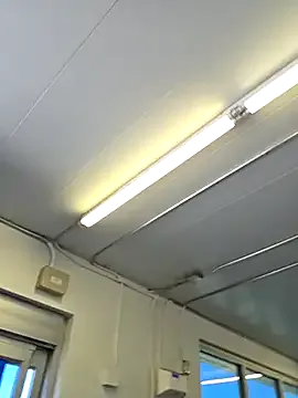 julimonroe – webcam model profile photo