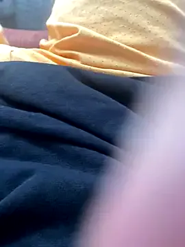 AAASuck – webcam model profile photo Image 10