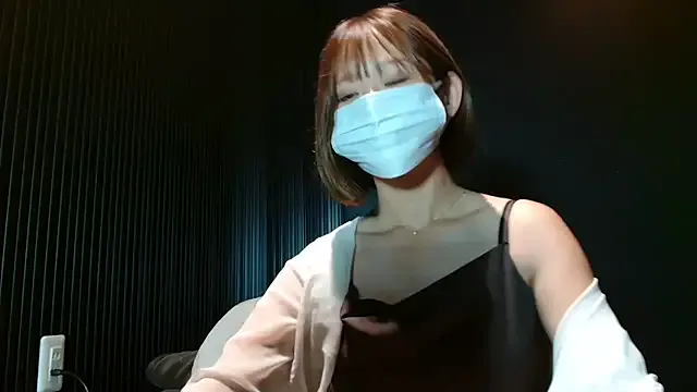 Astimax – webcam model profile photo Image 4