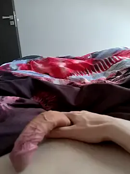 British_EmJess – webcam model profile photo Image 19