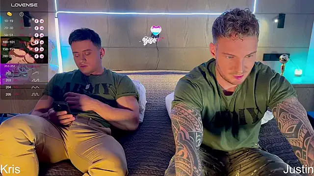 Dark-Luna – webcam model profile photo Image 15