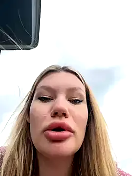 British_EmJess – webcam model profile photo Image 14