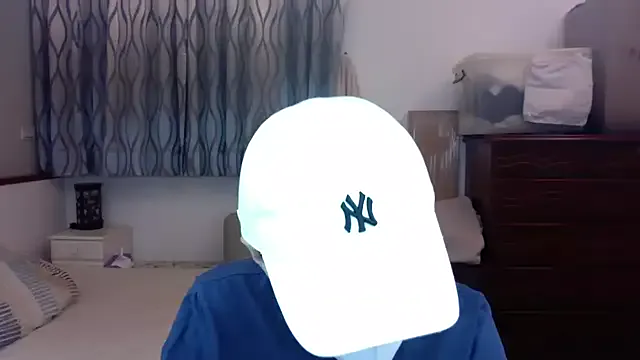 BrookeBratXO – webcam model profile photo Image 3