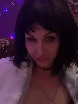 ManelikBlondee – webcam model profile photo Image 6
