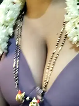 MistressLouUK – webcam model profile photo Image 7
