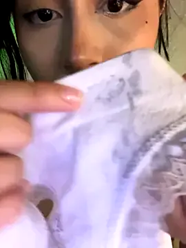 sosgirl1994 – webcam model profile photo Image 16