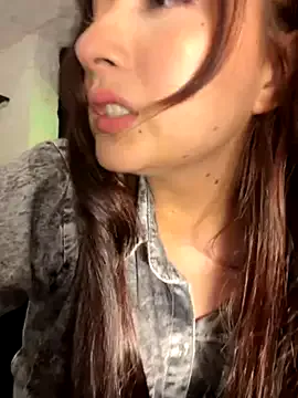 sosgirl1994 – webcam model profile photo Image 3