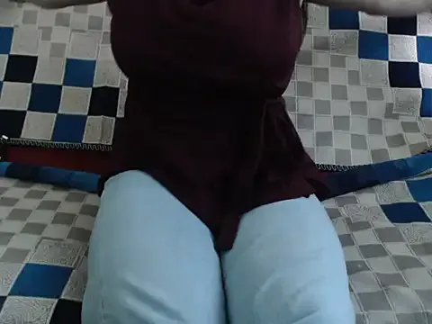 SashaVaughn – webcam model profile photo Image 7