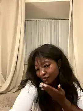 SofiaSins – webcam model profile photo Image 3