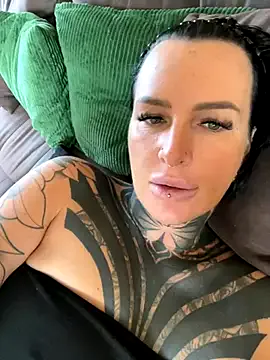 KaylinJan – webcam model profile photo Image 19