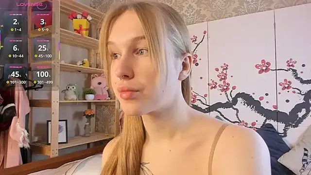 NinaVegas – webcam model profile photo Image 3