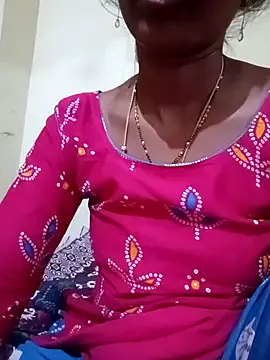 BabeBeth40 – webcam model profile photo Image 14