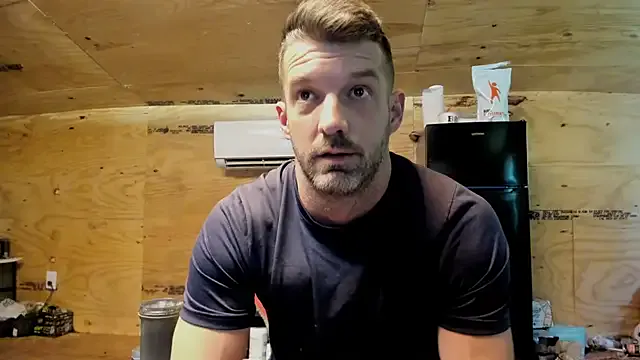 maevebanks – webcam model profile photo Image 8