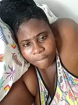 MistressLouUK – webcam model profile photo Image 14