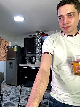 sweet-couple-latin – webcam model profile photo Image 11