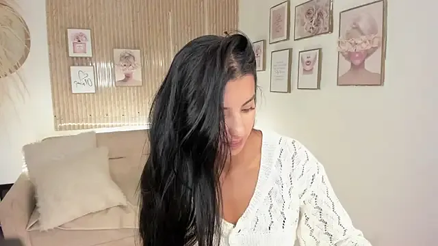 Kimm_khalifa Image 2