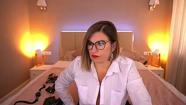 SilviaPastori – webcam model profile photo Image 7