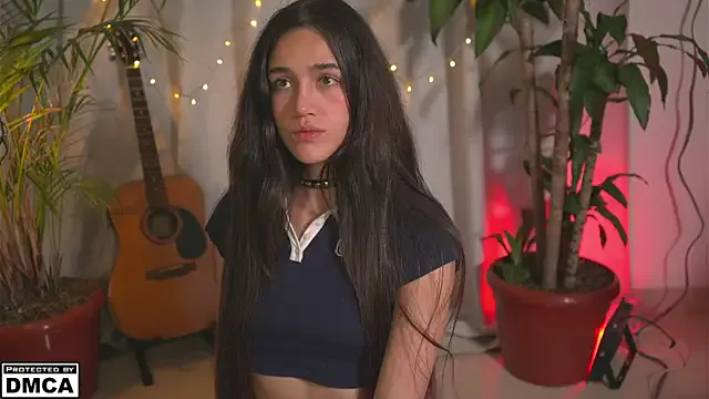 GoldenTeen20 – webcam model profile photo Image 14