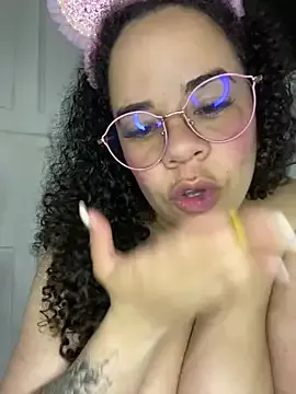 lushianafitness – webcam model profile photo Image 7