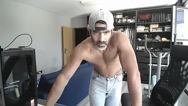 Ellalouisee89 – webcam model profile photo Image 7