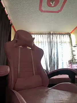 BellaBelll – webcam model profile photo Image 4