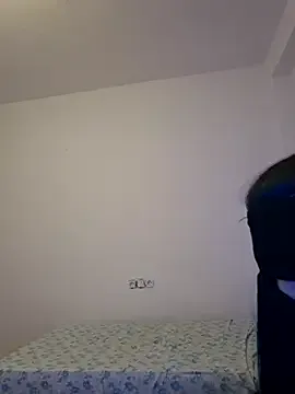 saraloverays – webcam model profile photo Image 16