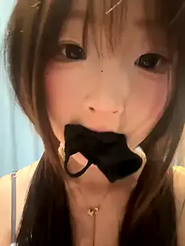 KateDivineUK – webcam model profile photo Image 5