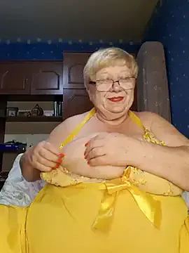 pinkys-slave – webcam model profile photo Image 8