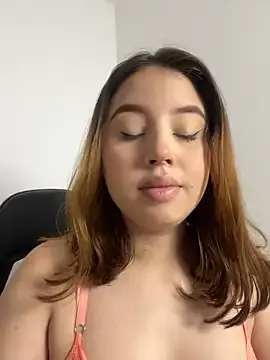 MarilynRainbow – webcam model profile photo Image 11