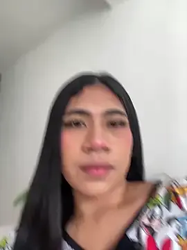 British_EmJess – webcam model profile photo Image 12